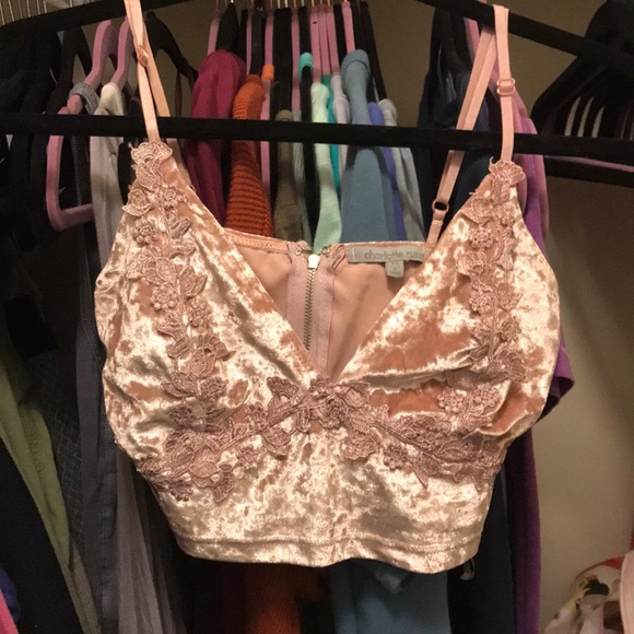 Velvet crop top with embroidery 💕 - Picture 1 of 4